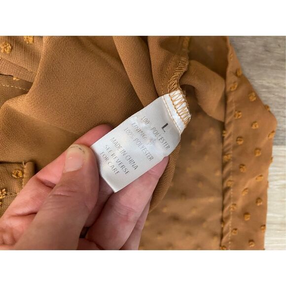 Wishlist Apparel Ruffle Burnt Orange Dot Button Sleeveless Blouse, Size Large - Picture 5 of 15